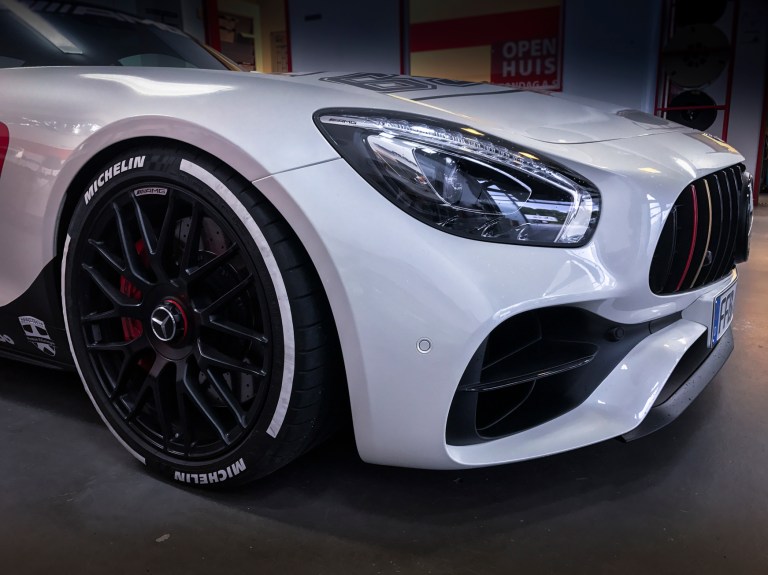 Schawe indoor AMG GTS_-6