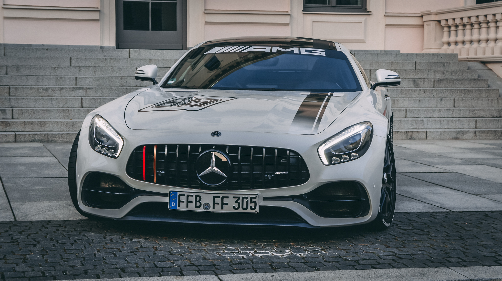 AMG 1