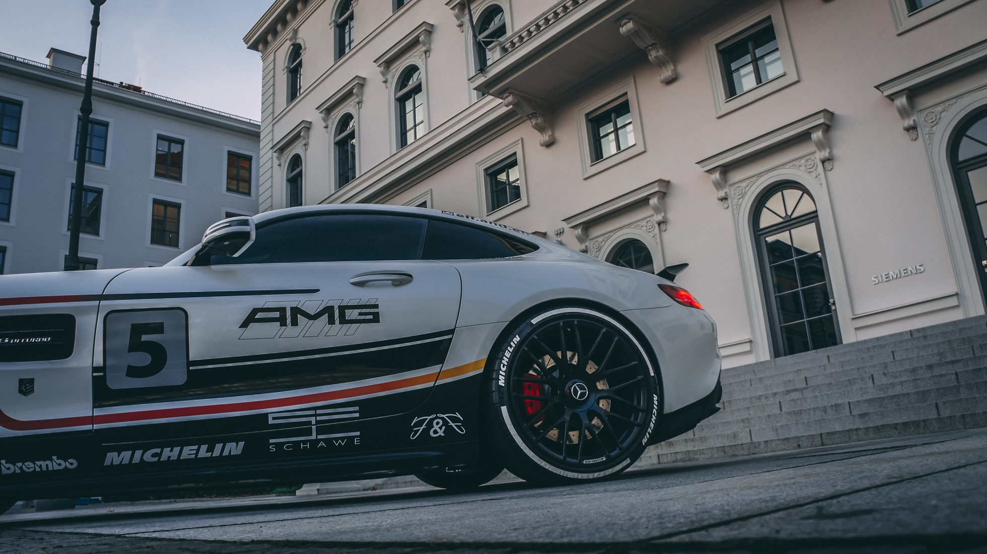 AMG 13
