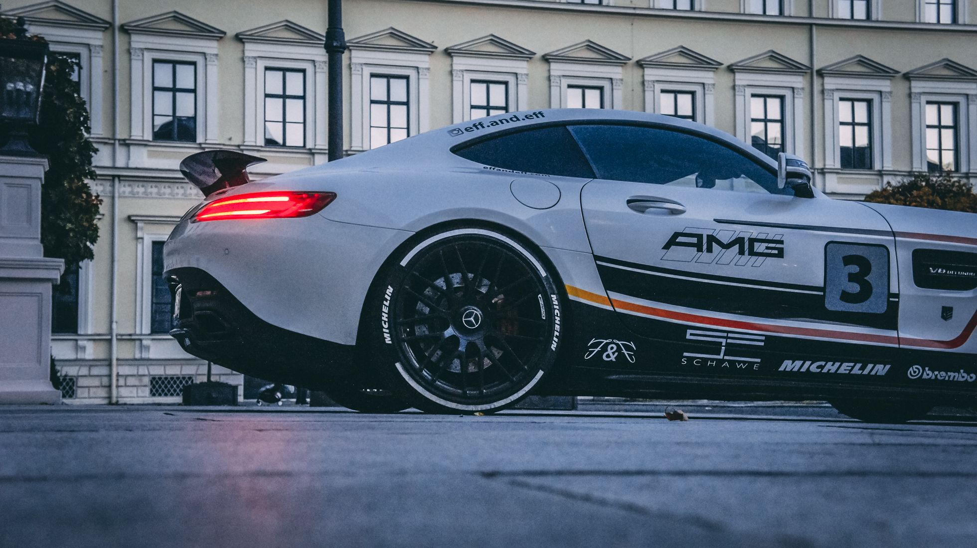 AMG 42
