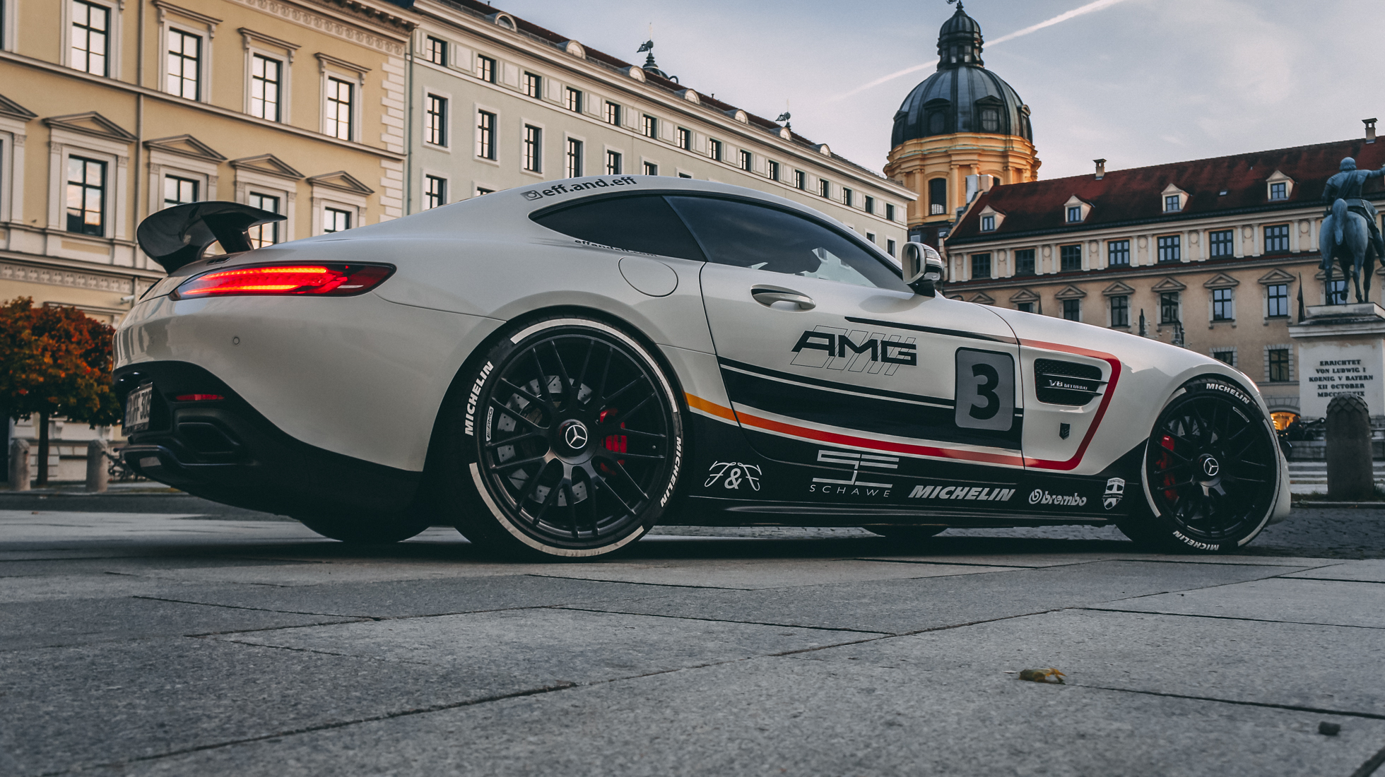 AMG 7